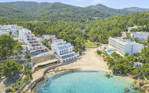 Sant Joan de Labritja 102: Hav, Kyst, Coastal Og Oceaniske Landskabsformer, Ocean, Kyst, Strand, Headland, Bugt, Caribbean