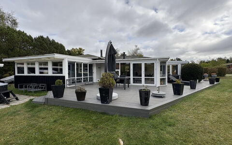 Haralde - 1.4Km from the Sea: 