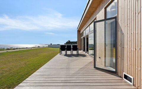 Eljas - 10M from the Sea: Træ, Trægulve, Planke, Hårdttræ, Etage, Kompositmateriale, Boardwalk, Dæk, Hav, Walkway