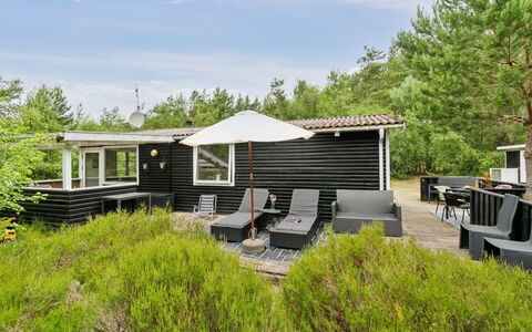 Huanca - 500M from the Sea: Træ, Møbel, Lejlighed, Værelse, Loft, Bejdse, Stol, Hårdttræ, Klarlak, Tømmer