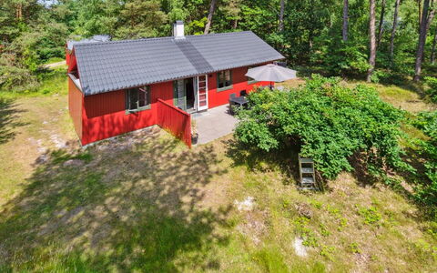 Wale - 100M from the Sea: Træ, Møbel, Lejlighed, Værelse, Loft, Bejdse, Stol, Hårdttræ, Klarlak, Tømmer