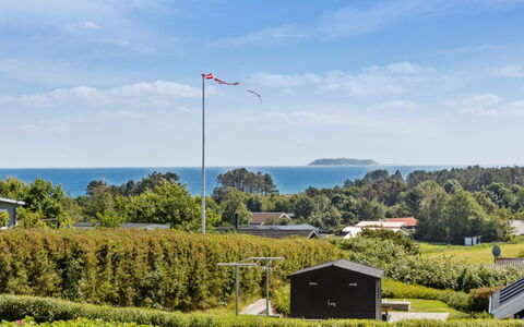 Joseph - 500M from the Sea: Himmel, Blå, Grøn, Horisont, Landskab, Land Lot, Hav, Sollys, Ocean, Kyst