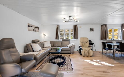 Senija - 6.5Km from the Sea: Couch, Indretning, Møbel, Loft, Stue, Gulvbelægning, Hjem, Etage, Værelse, Lejlighed