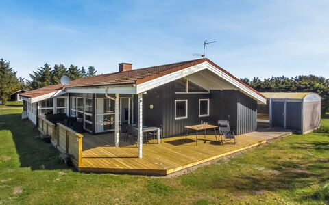 Peder - 700M from the Sea: Bjerg, Sne, Bjergrige Landskabsformer, Vinter, Bjergkæde, Glacial Landskabsform, Highland, Bakke, Hill Station, Terræn