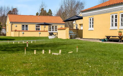 Klint - 400M from the Sea: Græs, Græs-, Landskab, Økoregion, Almindeligt, Plantesamfund, Land Lot, Udendørs Møbler, Prærie, Shrubland