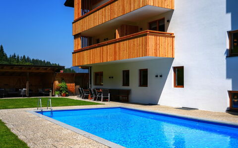 Auffach 645: Svømmepøl, Bejdse, Hårdttræ, Villa, Eco Hotel, Hotel, Udvej