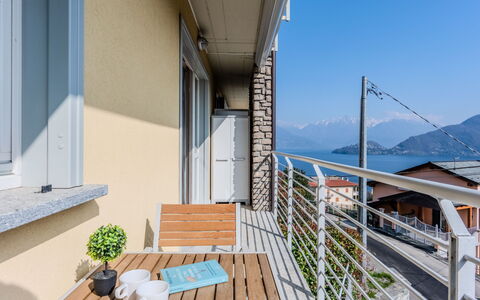 Sant'Anna: Altan, Lejlighed, Gelænder, Stol, Hegn, Veranda, Dæk, Hotel, Stueplante, Penthouselejlighed