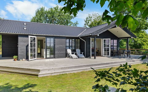 Edvardsine - 40M from the Sea: Blå, Sommerhus, Hus, Hjem, Stuehus, Estate, Sidespor