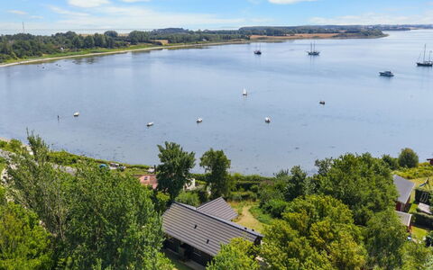 Edvardsine - 40M from the Sea: Blå, Sommerhus, Hus, Hjem, Stuehus, Estate, Sidespor
