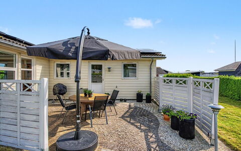 Solvejg - 280M from the Sea: Tag, Hjem, Hus, Sommerhus, Sidespor, Dør, Have, Skygge, Gård, Dæk