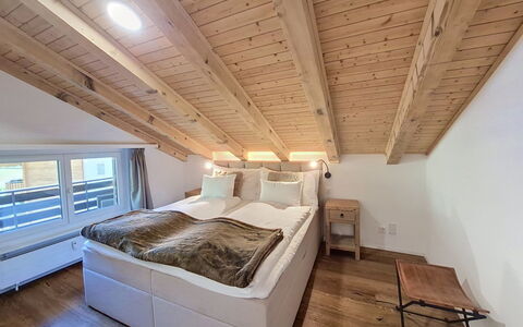 Chez Gredia: Loft, Indretning, Værelse, Hårdttræ, Soveværelse, Bejdse, Trægulve, Attic, Seng, Bed Frame