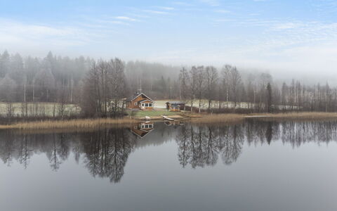 Joutsenranta: Træ, Sommerhus, Bejdse, Hårdttræ, Bjælkehytte, Planke, Loft, Naturmateriale, Tømmer, Garden Bygninger