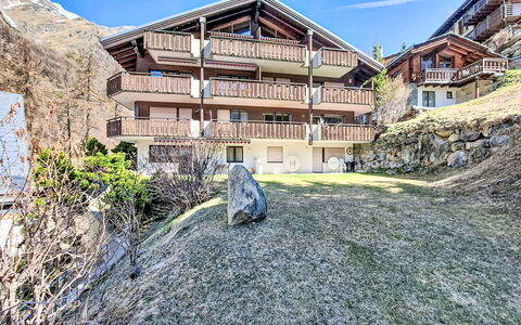 Zermatt 310: Estate, Landscaping, Villa, Hæk, Altan