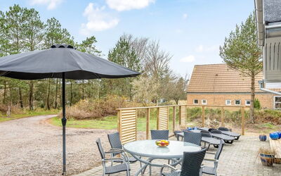 Nele - 1.4Km from the Sea