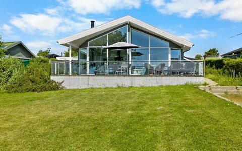 Ubavka - 100M from the Sea: Blå, Sommerhus, Hus, Hjem, Stuehus, Estate, Sidespor