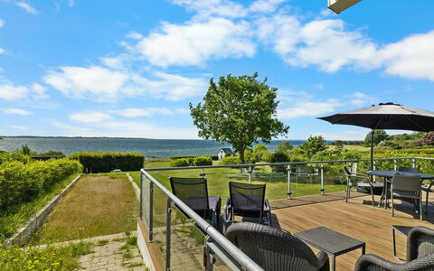 Ubavka - 100M from the Sea: Blå, Sommerhus, Hus, Hjem, Stuehus, Estate, Sidespor