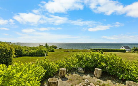 Ubavka - 100M from the Sea: Blå, Sommerhus, Hus, Hjem, Stuehus, Estate, Sidespor