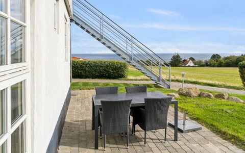 Rafn - 400M from the Sea: Arkitektur, Tag, Hjem, Kompositmateriale, Dagslys, Sidespor, Indkørsel