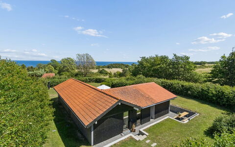 Karlotta - 500M from the Sea: Tag, Hus, Hjem, Sommerhus, Estate, Skygge, Stuehus, Lawn, Veranda, Landscaping