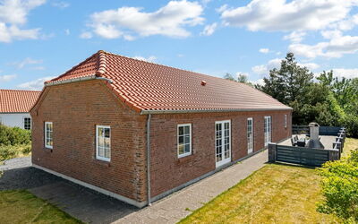 Merit - 3.2Km from the Sea