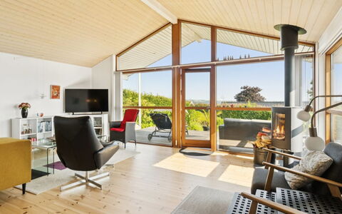 Viggo - 200M from the Sea: Træ, Hjem, Veranda, Dæk, Hårdttræ, Tag, Bejdse, Trægulve, Eco Hotel