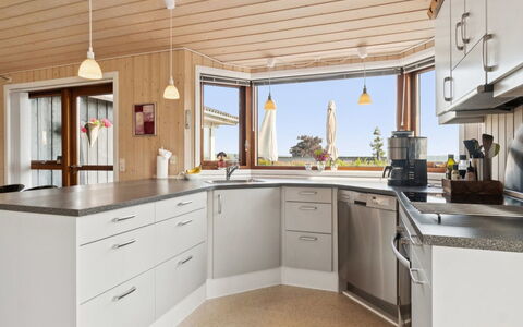 Viggo - 200M from the Sea: Træ, Hjem, Veranda, Dæk, Hårdttræ, Tag, Bejdse, Trægulve, Eco Hotel