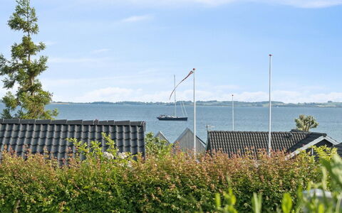 Viggo - 200M from the Sea: Træ, Hjem, Veranda, Dæk, Hårdttræ, Tag, Bejdse, Trægulve, Eco Hotel