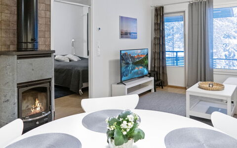 Rauha: Arkitektur, Skygge, Udendørs Struktur, Stol, Have, Pergola, Blomsterkrukke, Markise, Landscaping, Udendørs Møbler