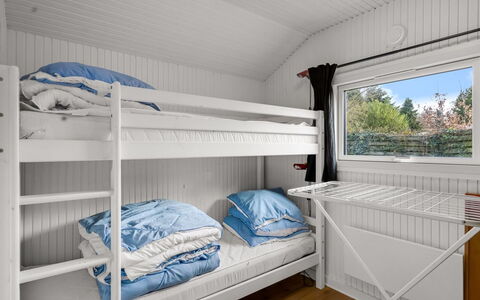 Blandina - 500M from the Sea: Træ, Køjeseng, Hjem, Soveværelse, Seng, Sengetøj, Loft, Fryser, Bed Frame, Bejdse
