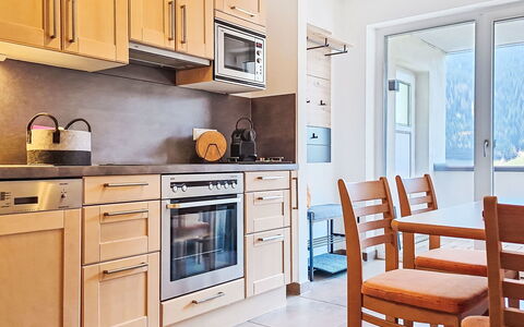 Glück auf: Møbel, Køkken, Indretning, Køkken Apparat, Countertop, Cabinetry, Gulvbelægning, Større Bandage, Træ, Værelse