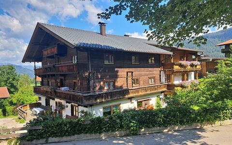 Weißbacher: Altan, Stueplante