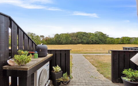 Ruse - 6Km from the Sea: Land Lot, Veranda, Dæk, Udendørs Møbler, Hårdttræ, Hegn, Have, Backyard, Lawn, Gård