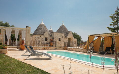 Trulli Retreat, Pool, Locorotondo: Svømmepøl, Villa