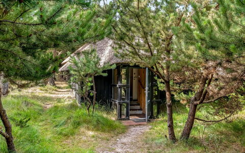 Lene - 2Km from the Sea: Hus, Tag, Hjem, Sommerhus, Skur, Garden Bygninger, Sidespor, Gård, Bjælkehytte, Hytte