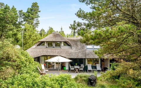 Lene - 2Km from the Sea: Hus, Tag, Hjem, Sommerhus, Skur, Garden Bygninger, Sidespor, Gård, Bjælkehytte, Hytte
