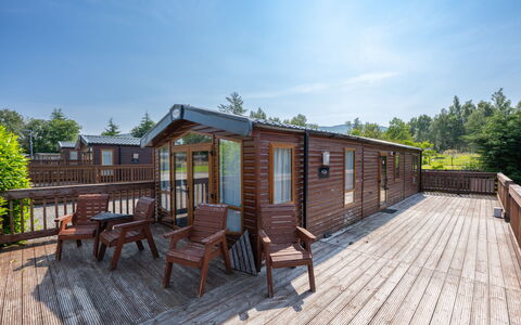 Scottishhighlands.lochness: Træ, Dæk, Sommerhus, Hårdttræ, Planke, Bejdse, Hegn, Boardwalk, Veranda, Bjælkehytte