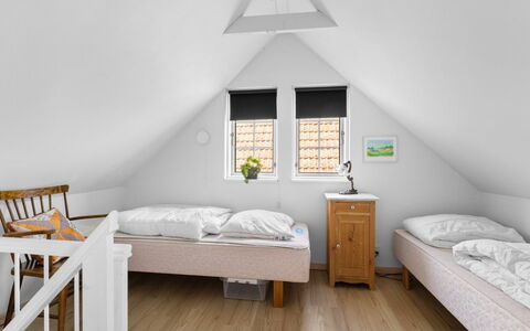 Sila - 25M from the Sea: Blå, Sommerhus, Hus, Hjem, Stuehus, Estate, Sidespor