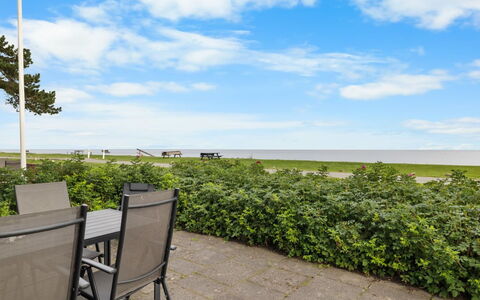 Sila - 25M from the Sea: Blå, Sommerhus, Hus, Hjem, Stuehus, Estate, Sidespor