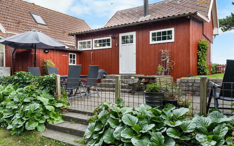 Sila - 25M from the Sea: Blå, Sommerhus, Hus, Hjem, Stuehus, Estate, Sidespor