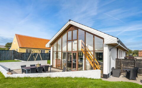 Talida - 500M from the Sea: Arkitektur, Hjem, Sommerhus, Sidespor, Estate, Hårdttræ, Design, Planke, Trappe