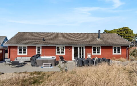 Uolevi - 1.1Km from the Sea: Plantesamfund, Sollys, Urteagtig Plante, Have, Plantation, Landbrug, Farm