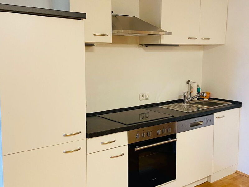 Studio in Zentraler Lage - Nur Wenige Minuten zum