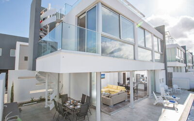 3-Schlafzimmer-Villa mit Privatem Pool und Dachgar