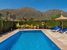 Serene Villa Rückzug mit Seeblick, Strand in der N