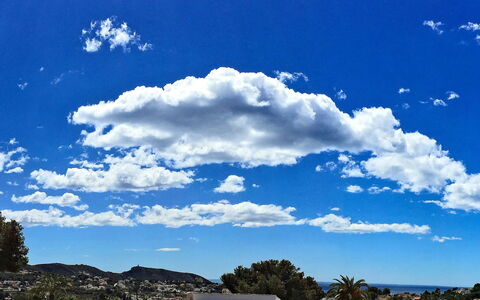 La Sabatera: Himmel, Sky, Cumulus, Naturlige Landskab, Daytime, Blå, Natur, Træ, Meteorologisk Fænomen, Landskab