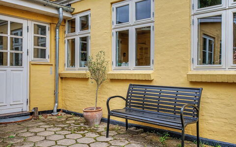 Noreen - 500M from the Sea: Blå, Sommerhus, Hus, Hjem, Stuehus, Estate, Sidespor