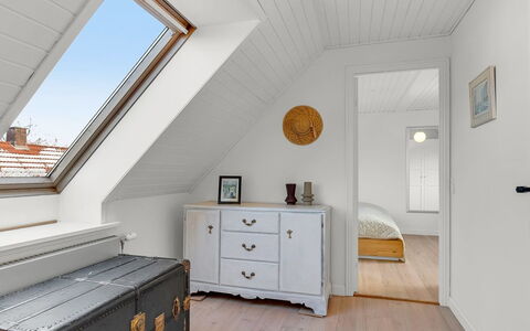Noreen - 500M from the Sea: Blå, Sommerhus, Hus, Hjem, Stuehus, Estate, Sidespor