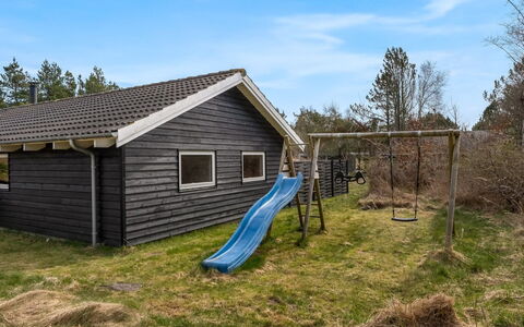 Botwith - 2.8Km from the Sea: Møbel, Træ, Indretning, Gulvbelægning, Etage, Stol, Værelse, Loft, Stue, Lejlighed