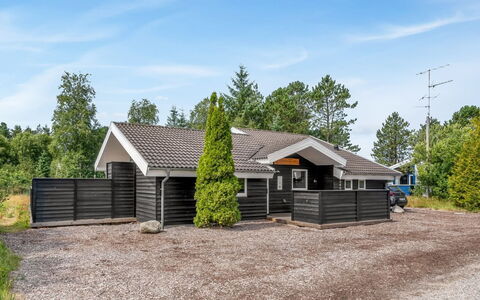 Alisa - 1.9Km from the Sea: Blå, Sommerhus, Hus, Hjem, Stuehus, Estate, Sidespor