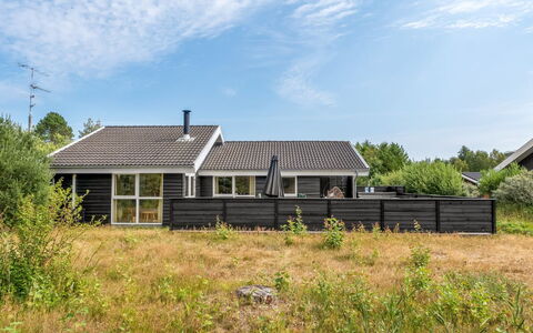 Alisa - 1.9Km from the Sea: Blå, Sommerhus, Hus, Hjem, Stuehus, Estate, Sidespor